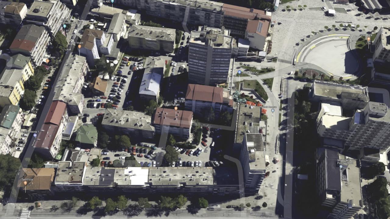 Boulevard Prishtina Enes Priştine Dış mekan fotoğraf